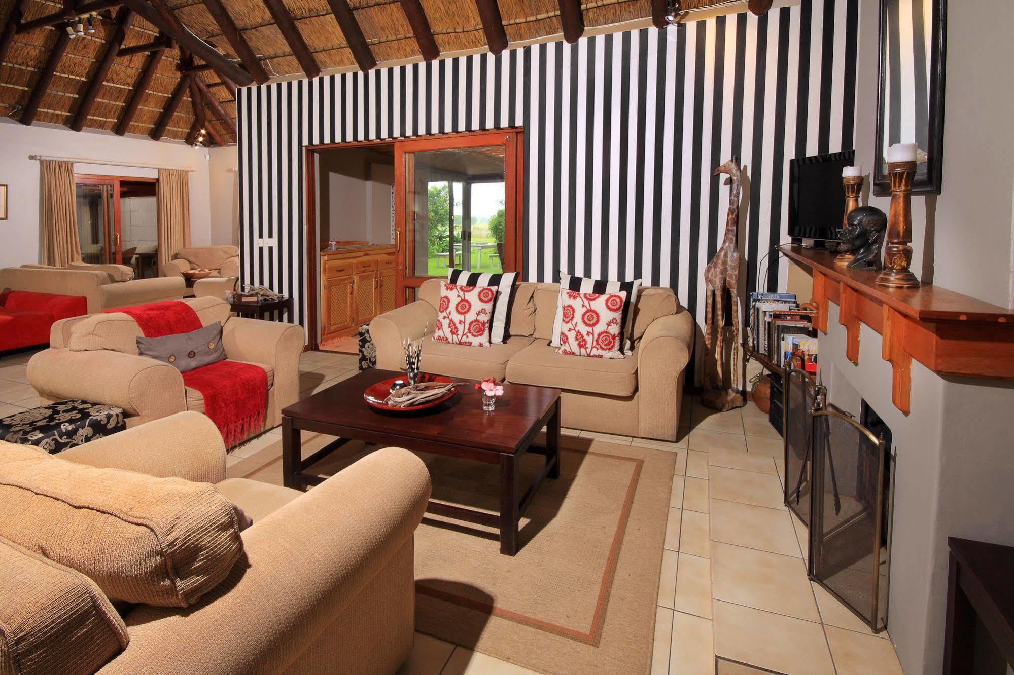 Thatchwood Country Lodge St. Francis Bay Exterior foto