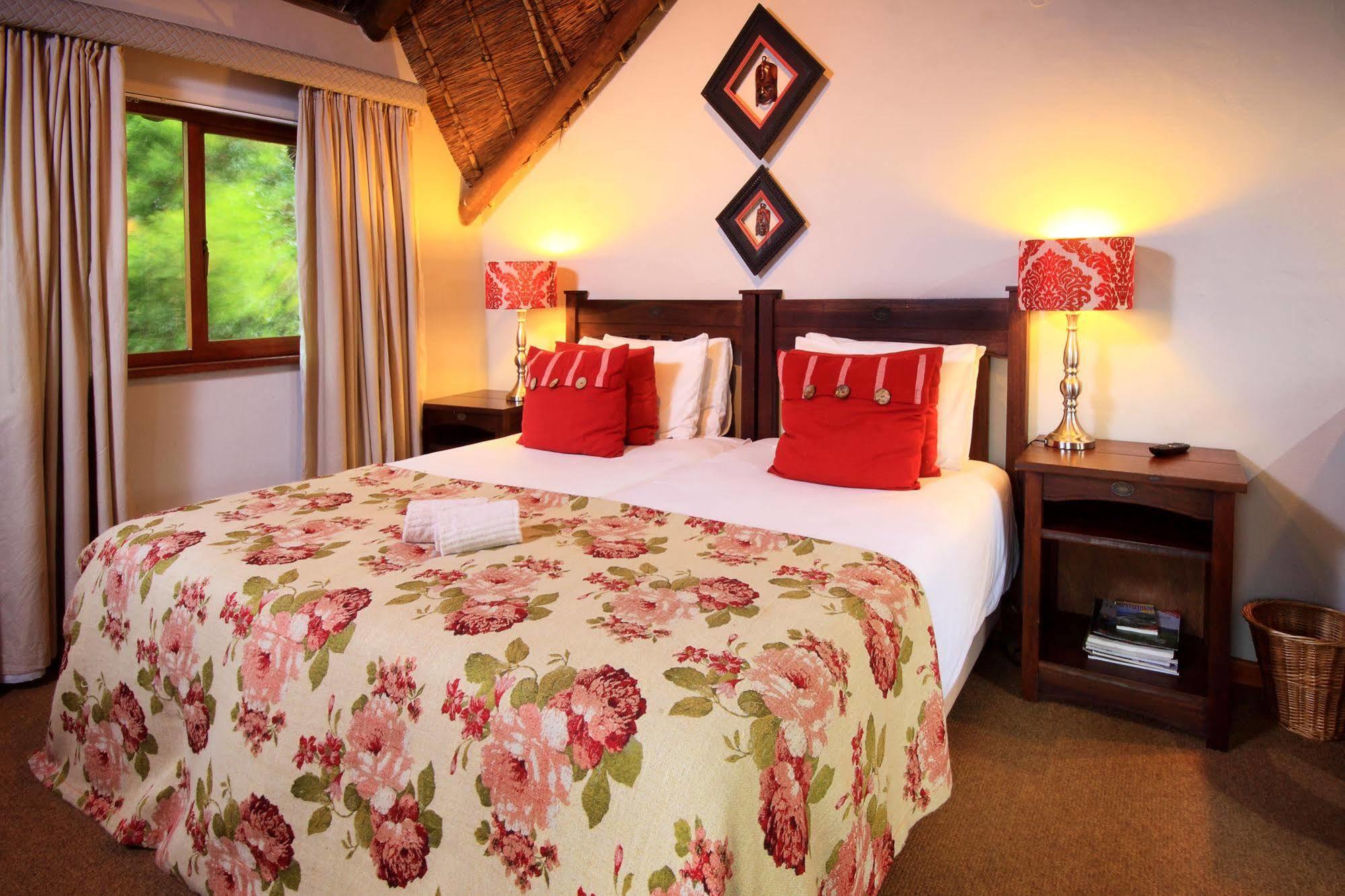 Thatchwood Country Lodge St. Francis Bay Exterior foto